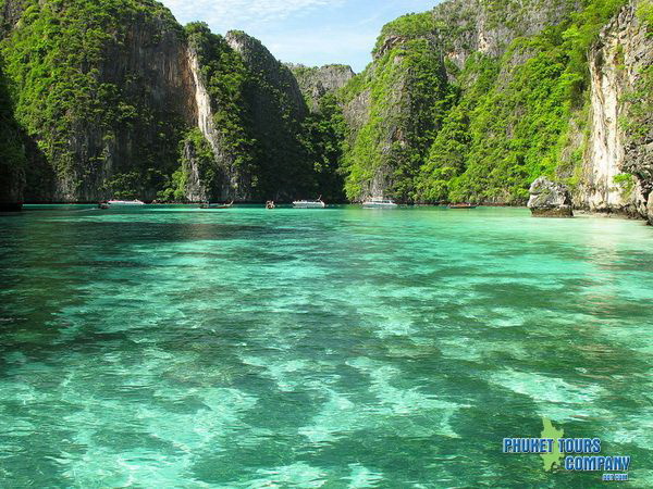 Phuket Speed Boat Charter Phi Phi Island